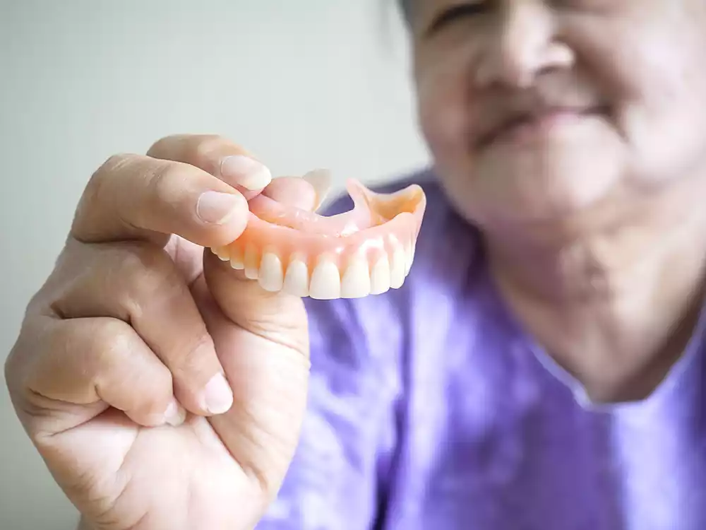Cost of Teeth Replacement for the Elderly